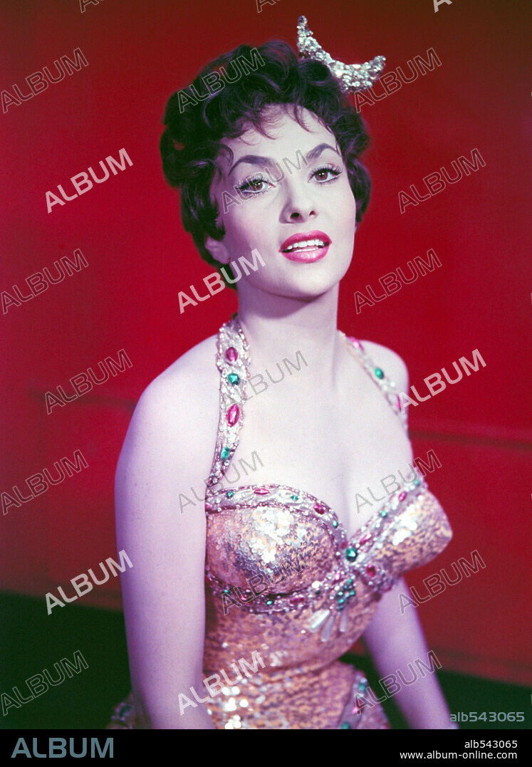 GINA LOLLOBRIGIDA in TRAPEZE, 1956, directed by CAROL REED. Copyright UNITED ARTISTS.
