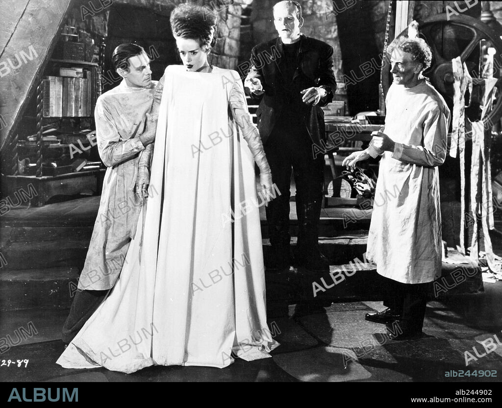 BORIS KARLOFF, COLIN CLIVE, ELSA LANCHESTER and ERNEST THESIGER in THE BRIDE OF FRANKENSTEIN, 1935, directed by JAMES WHALE. Copyright UNIVERSAL PICTURES.