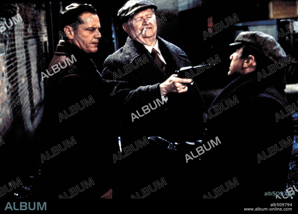 DANNY DEVITO, JACK NICHOLSON y ROBERT PROSKY en HOFFA: UN PULSO AL PODER, 1992 (HOFFA), dirigida por DANNY DEVITO. Copyright 20TH CENTURY FOX/JERSEY.