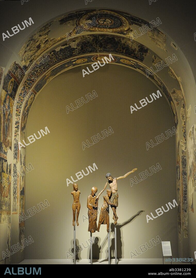 Descendimiento de la Cruz de Santa María de Taull, segunda mitad del siglo XIII. Figuras de Dimas, Virgen María, San Juan de Arimatea y Jesús crucificado. Madera. Anónimo, España. Museo Nacional de Arte de Cataluña. Barcelona. Cataluña. España. Descent from the Cross from Santa Maria de Taull, 2nd half of 13th century. Figures of Dimes, Virgin Mary, Saint John of Arimathea and Jesus crucified. Wood. Anonymous. Spain. National Art Museum of Catalonia. Barcelona. Catalonia. Spain.