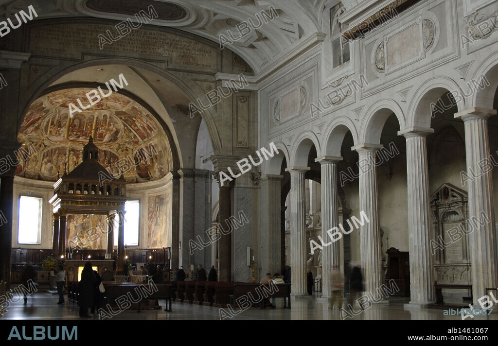 Italy. Rome. San Pietro in Vincoli Church. Interior. In the apse, frescoes by Giacomo Coppi (1523-1591), 1577.