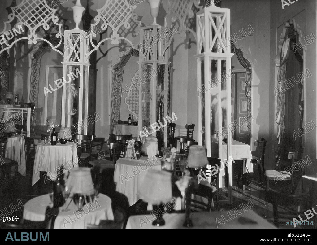 HISTORIA DEL CINE: DECORADOS (FILM HISTORY: DECORADOS). Decorado para cine.
