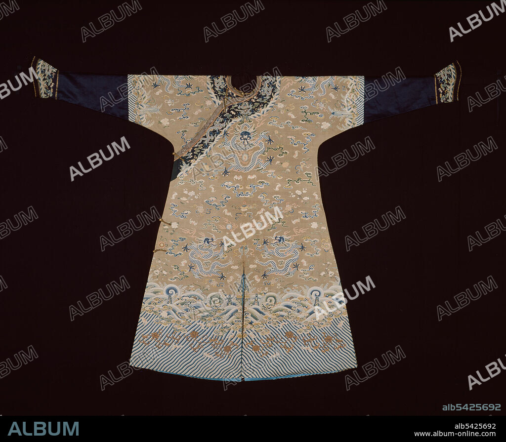 Man's Jifu (Semiformal Court Robe), China, Qing dynasty (1644-1911), 1750/75.