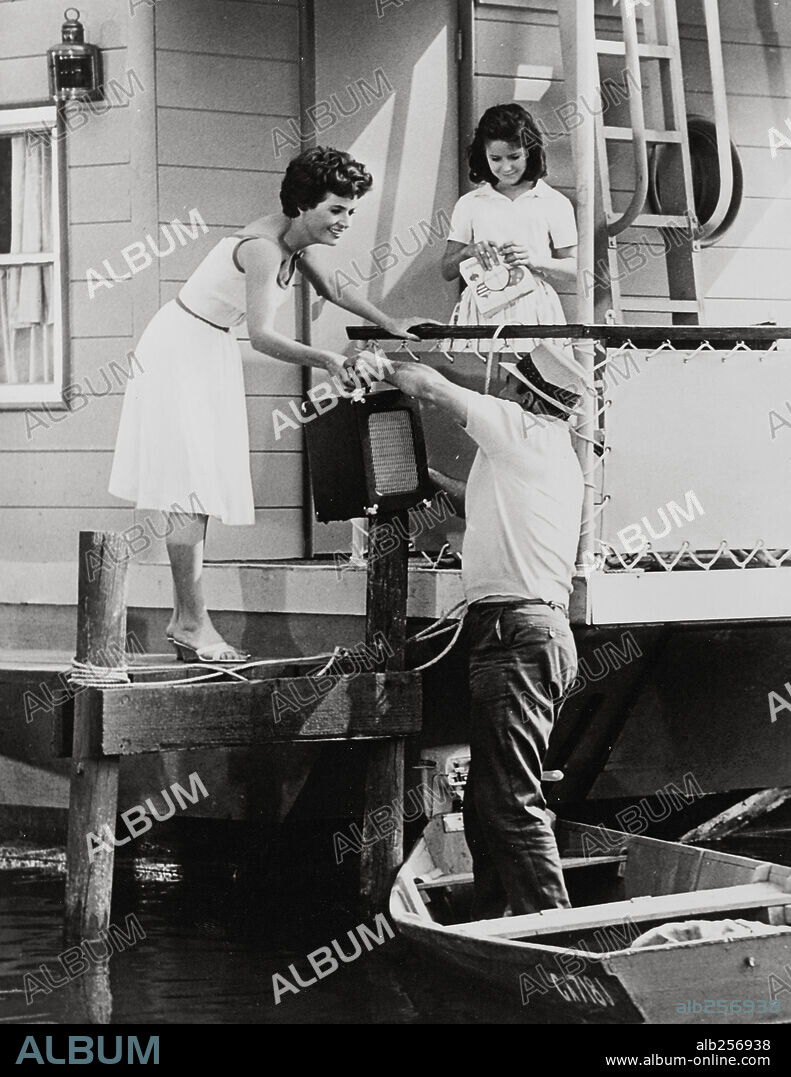 GREGORY PECK y POLLY BERGEN en EL CABO DEL TERROR, 1962 (CAPE FEAR), dirigida por J. LEE THOMPSON. Copyright UNIVERSAL PICTURES.