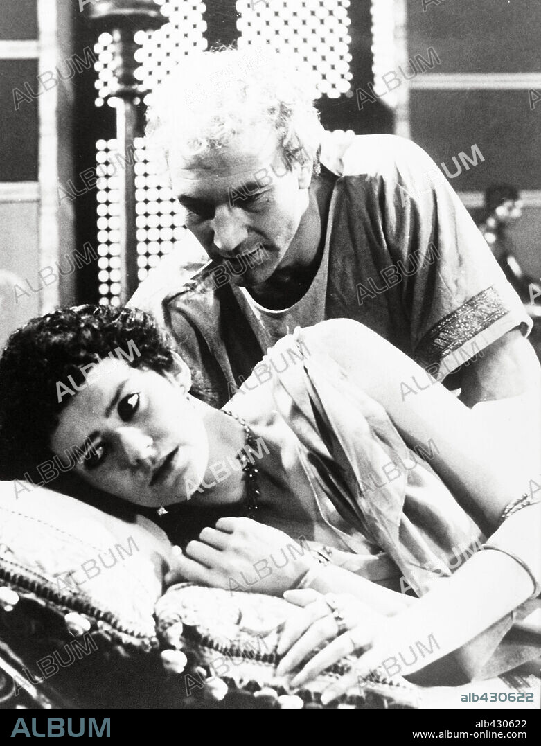 PATRICIA QUINN and PATRICK STEWART in I, CLAUDIUS-TV, 1976. Copyright BBC/LONDON FILM PRODUCTIONS.