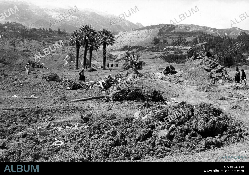 Peru Earthquake May 31, 1970. Site of the Yungay plaza showing the remains of the cathedral walls and four palm trees buried to a depth of 5 meters. The 1970 Ancash earthquake was an undersea earthquake. Combined with a resultant landslide, it was the worst catastrophic natural disaster ever recorded in Peru.The epicenter of the earthquake was located 35 km off the coast of Casma and Chimbote on the Pacific Ocean, where the Nazca Plate is being subducted by the South American Plate. It had a magnitude of 7.9 to 8.0 on the Richter scale and an intensity of up to VIII on the Mercalli scale. No significant tsunami was reported. The earthquake struck on a Sunday afternoon at 15:23:31 local time (20:23:31 UTC) and lasted 45 seconds. The quake destabilized the northern wall of Mount HuascarÃ¡n, causing a rock, ice and snow avalanche and burying the towns of Yungay and Ranrahirca. Five days after the earthquake, Peruvian officials feared a death toll as high as 30,000. Several days later that figure was tentatively raised to 50,000. An Associated Press dispatch on July 14 said Peru's Minister of Health estimated the number of dead and missing persons to be 70,000. It may be impossible ever to assess fully the toll of this seismic disaster.