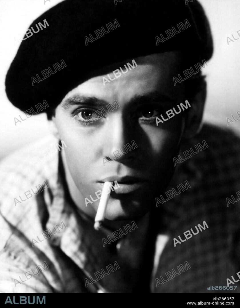 HENRY FONDA en BLOQUEO, 1938 (BLOCKADE), dirigida por WILHELM DIETERLE. Copyright UNITED ARTISTS.