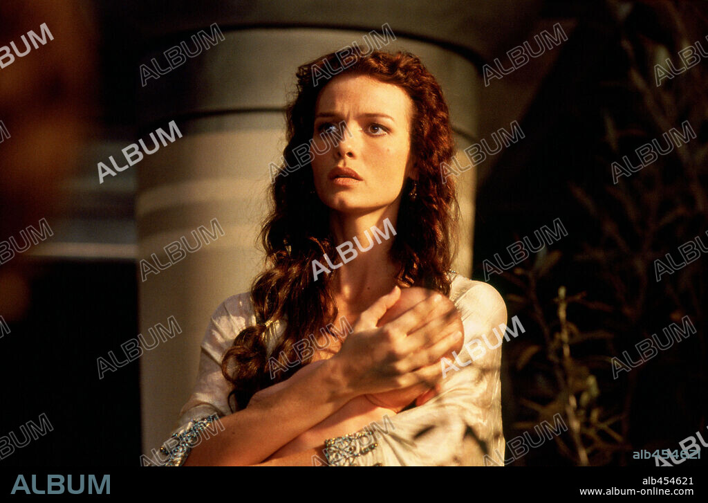 SAFFRON BURROWS in TROY, 2004, directed by WOLFGANG PETERSEN. Copyright WARNER BROS.