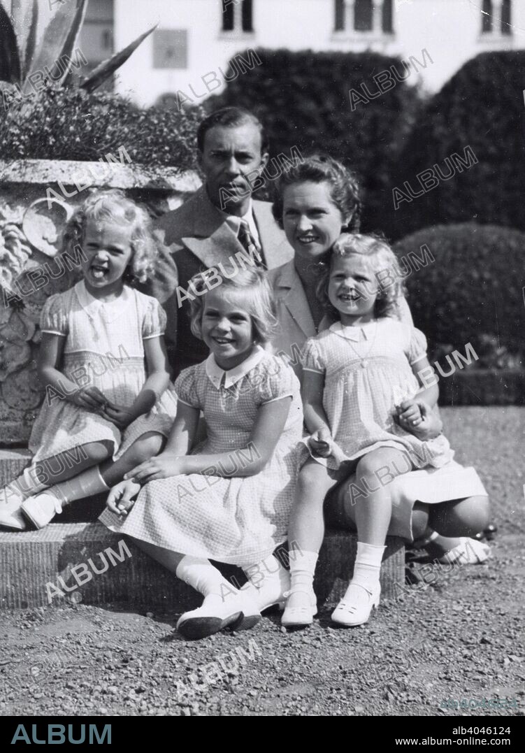 Swedish royal family portrait, at Solliden, the royal summer residence, 1943. Prince Gustaf Adolf (1906-1947) with his wife, Princesses Sibylla (1908-1972), and their three eldest daughters, Princesses Birgitta (1937-), Margaretha (1934-) and Desiree (1938-).