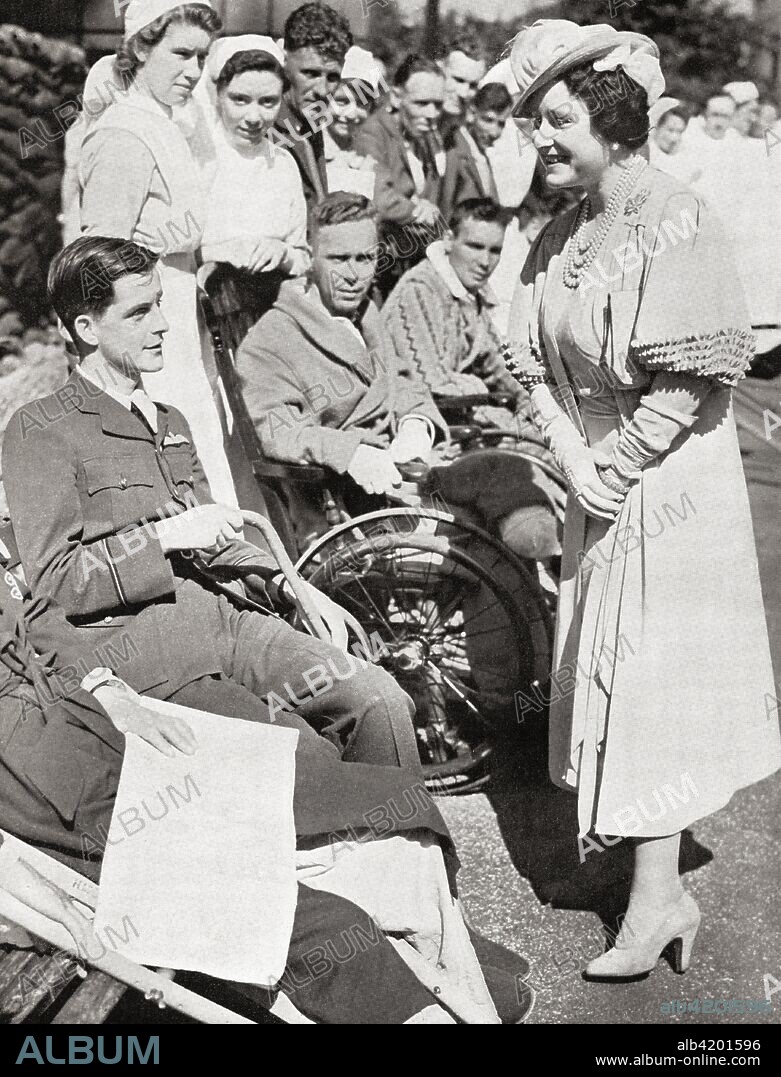 Queen Elizabeth visiting the survivors of Dunkirk.  Queen Elizabeth, The Queen Mother.  Elizabeth Angela Marguerite Bowes-Lyon, 1900 - 2002.  Wife of King George VI and mother of Queen Elizabeth II.