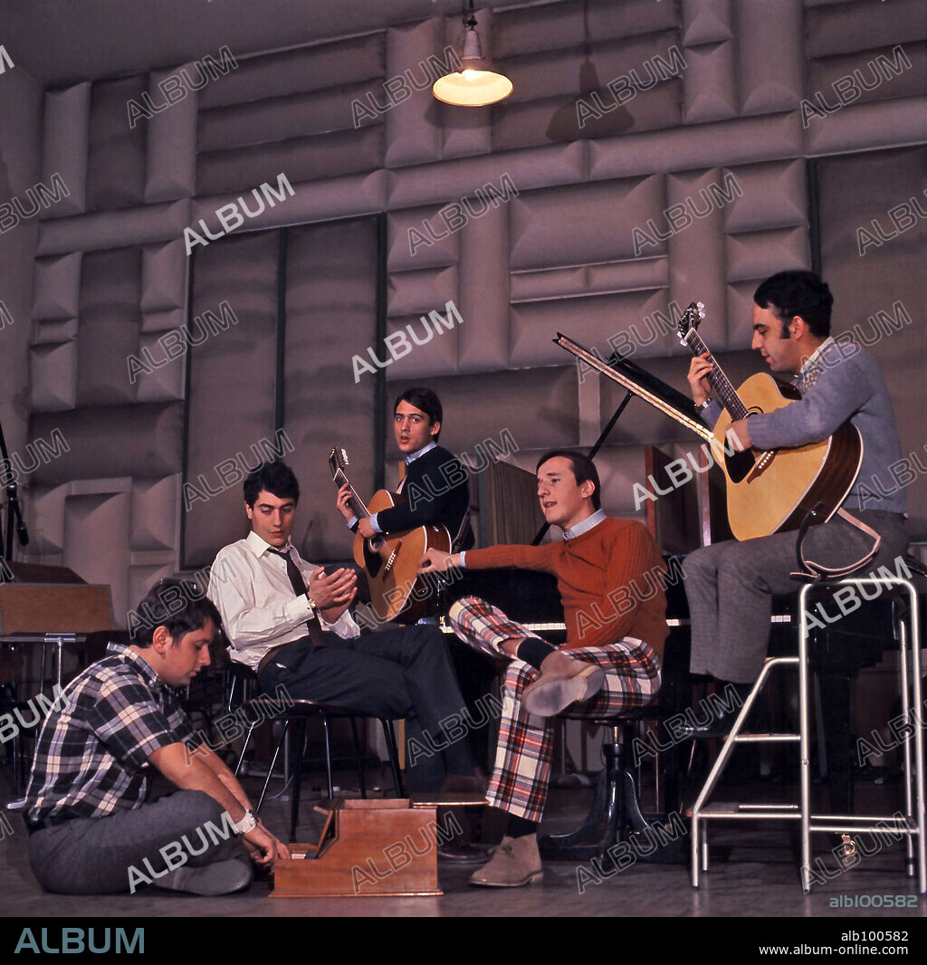 El grupo rock español de los años 60, Micky y los Tonis. El grupo se disolvió en el año 70 tras cosechar grandes éxitos.