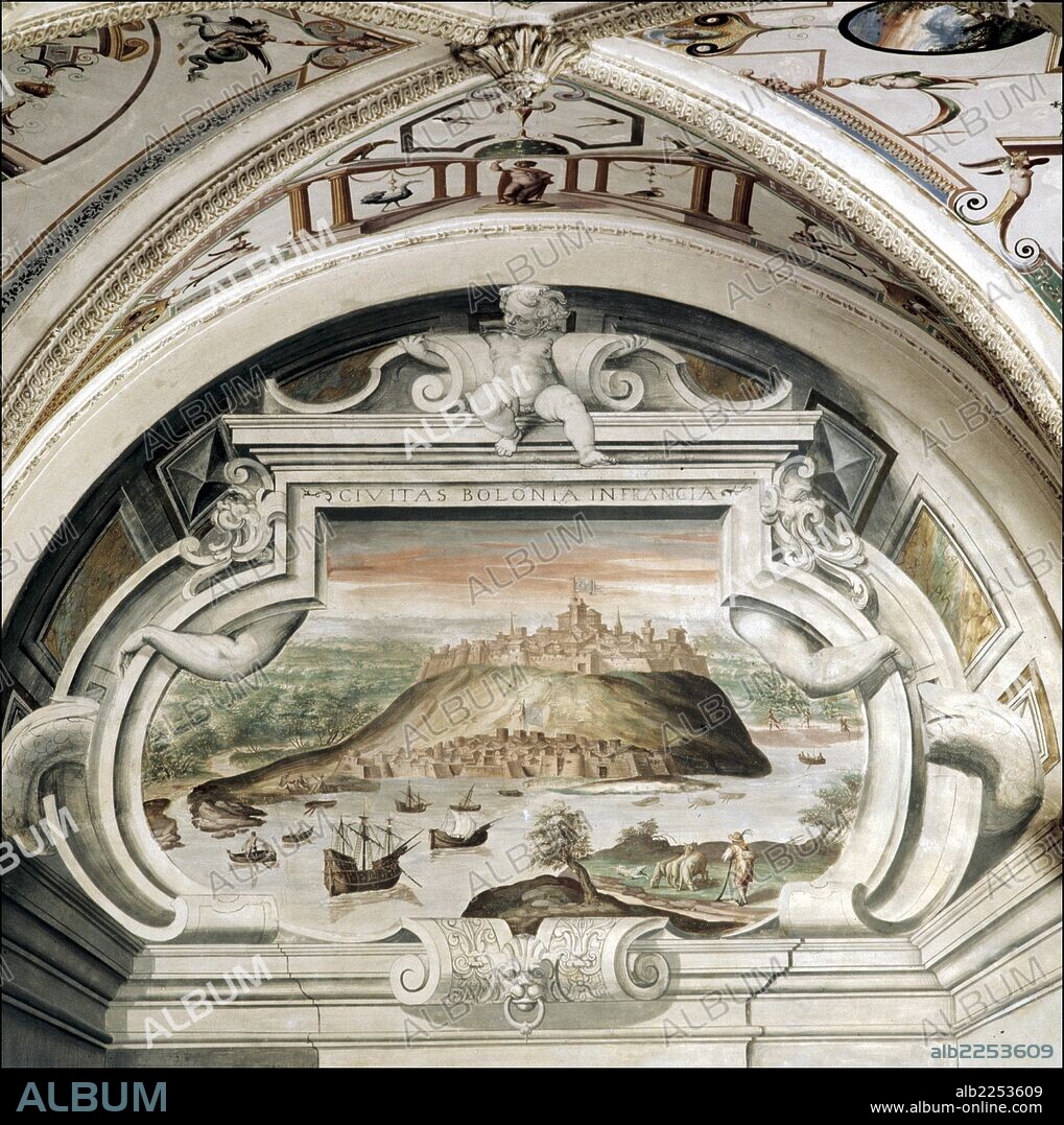 CIUDAD REAL. VISO DEL MARQUES. PALACIO DE SANTA CRUZ. PINTURAS EN LA GALERIA BAJA. VISTA DE BOLONIA EN FRANCIA.
