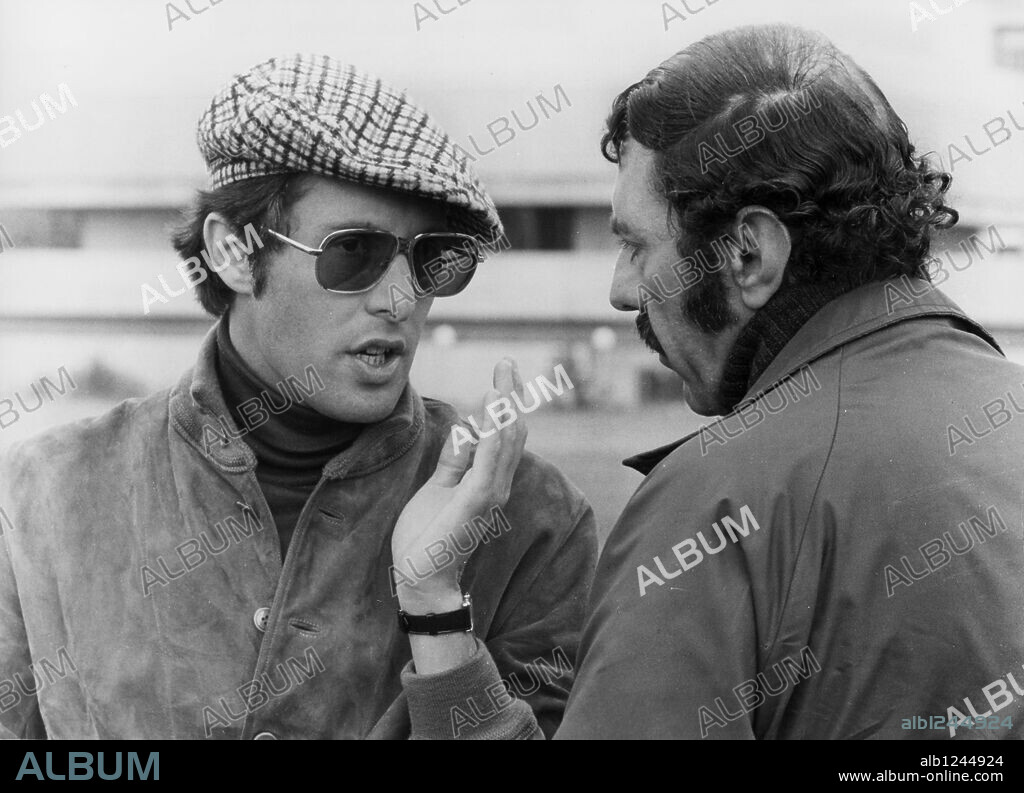 WILLIAM FRIEDKIN y WILLIAM PETER BLATTY en EL EXORCISTA, 1973 (THE EXORCIST), dirigida por WILLIAM FRIEDKIN. Copyright Warner Bros./Hoya Productions.