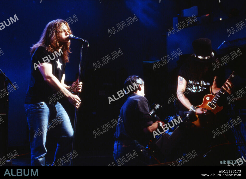 RTL Nachtshow, late-night talk show, Germany 1994 - 1995, broadcast on June 6, 1995, show act: Eric Dover (left) with "Guns N' Roses", right Saul Hudson aka Slash (original german headline: RTL Nachtshow).