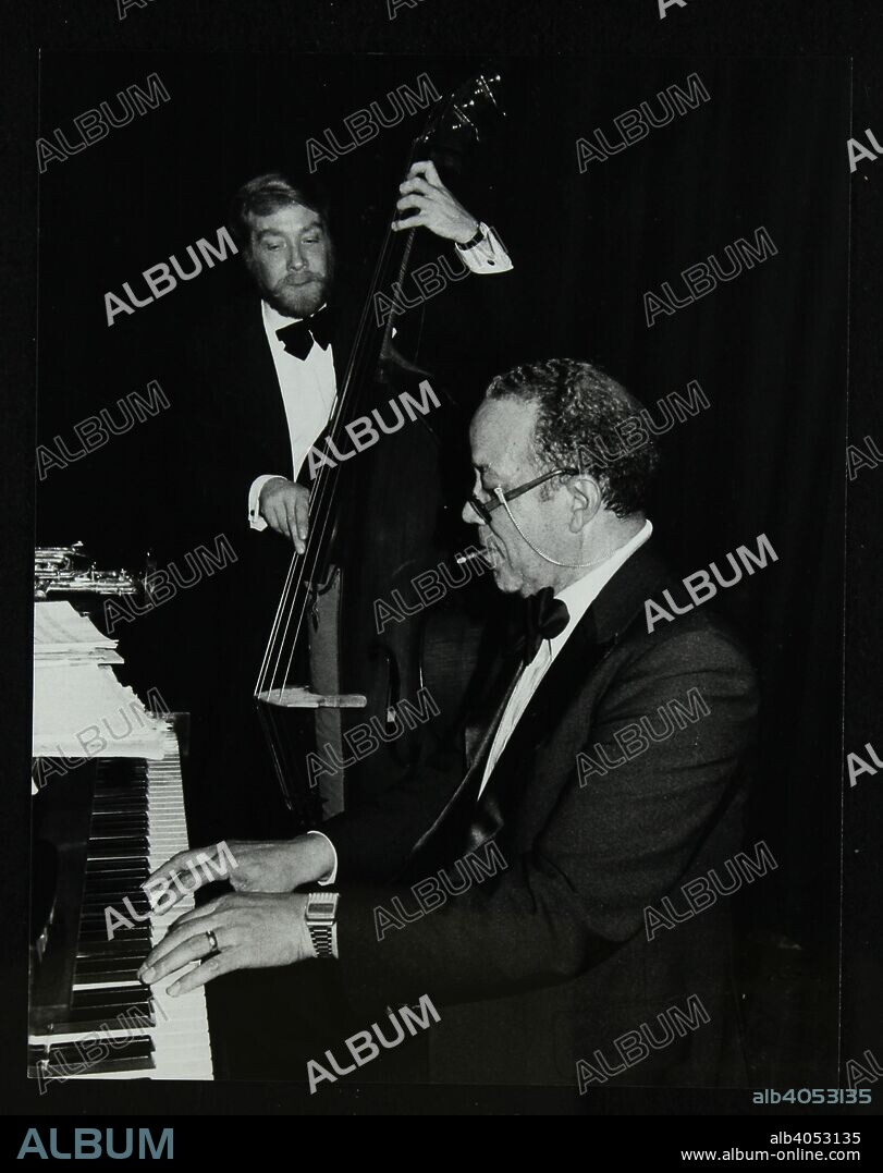 Len Skeat (bass) and Bobby Tucker (piano) playing at the Forum Theatre, Hatfield, Hertfordshire, 12 June 1980. Tucker was previously Billie Holiday's piano player.