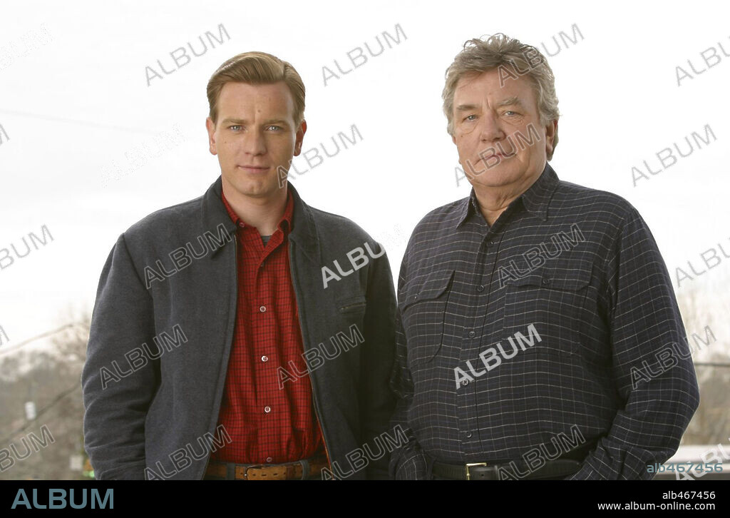 ALBERT FINNEY y EWAN McGREGOR en BIG FISH, 2003, dirigida por TIM BURTON. Copyright COLUMBIA PICTURES.
