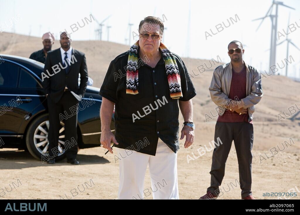 JOHN GOODMAN and MIKE EPPS in THE HANGOVER PART III, 2013, directed by TODD PHILLIPS. Copyright GREAT HAT FILMS/LEGENDARY PICTURES.