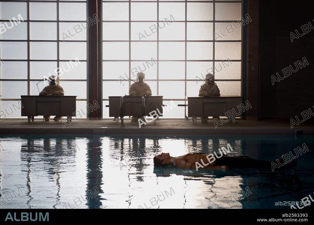 BRENTON THWAITES in THE SIGNAL, 2014, directed by WILLIAM EUBANK. Copyright AUTOMATIK ENTERTAINMENT/LOW SPARK FILMS.