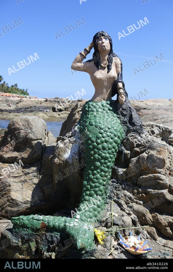 Orisha Iemanja statue on Itapua beach.