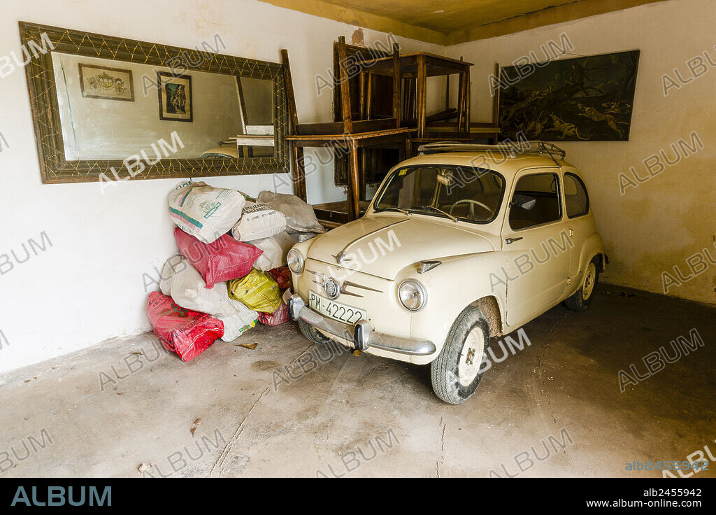 Seat 600, Son Ripoll Vell, Son Sardina, Palma, Mallorca, Balearic Islands, Spain, Europe.