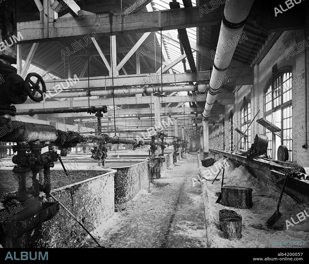 Lever Brothers Sunlight Soap Works, Port Sunlight, Wirral, Merseyside, 1897. Interior view.