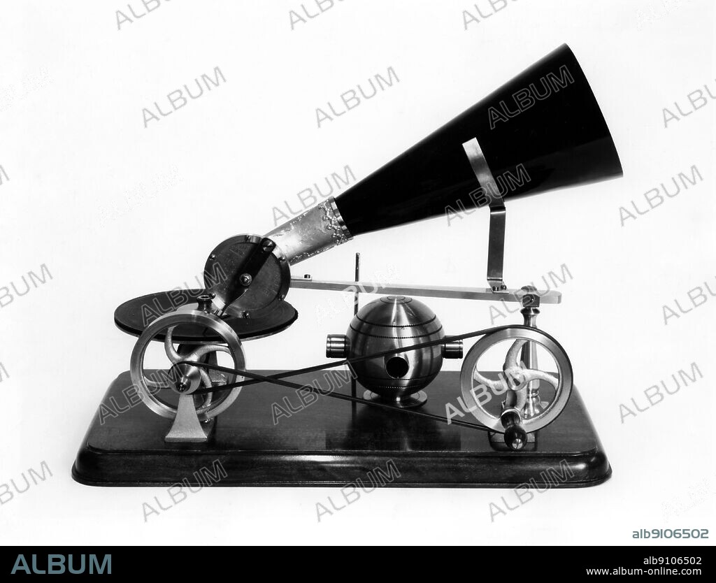 Berliner gramophone 1888 - discs not cylinders - Berliner Gramophone was an early record label, the first company to produce disc "gramophone records" (as opposed to the earlier phonograph cylinder records). Emile Berliner (a German immigrant living in Washington) started marketing his disc records in 1889.. ©TopFoto.