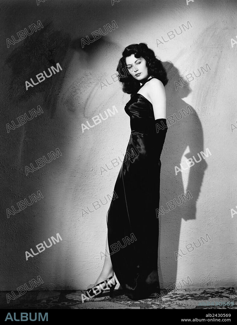 AVA GARDNER in THE KILLERS, 1946, directed by ROBERT SIODMAK. Copyright UNIVERSAL PICTURES / JONES, RAY.
