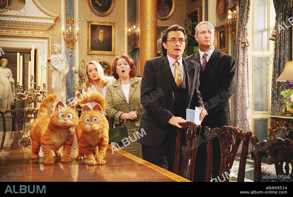JANE CARR, LUCY DAVIS, OLIVER MUIRHEAD y ROGER REES en GARFIELD 2, 2006 (GARFIELD: A TAIL OF TWO KITTIES), dirigida por TIM HILL. Copyright 20TH CENTURY FOX / RHYTHM & HUES.