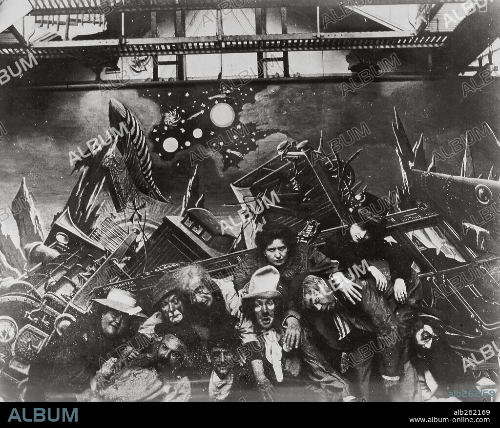 THE IMPOSSIBLE VOYAGE, 1904 (LE VOYAGE A TRAVERS L'IMPOSSIBLE), directed by GEORGES MELIES.