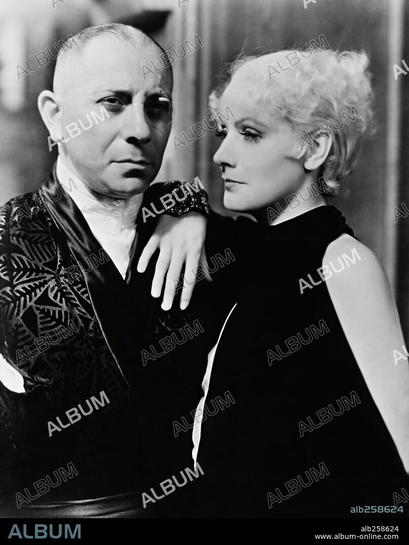 ERICH VON STROHEIM y GRETA GARBO en COMO TÚ ME DESEAS, 1932 (AS YOU DESIRE ME), dirigida por GEORGE FITZMAURICE. Copyright M.G.M.