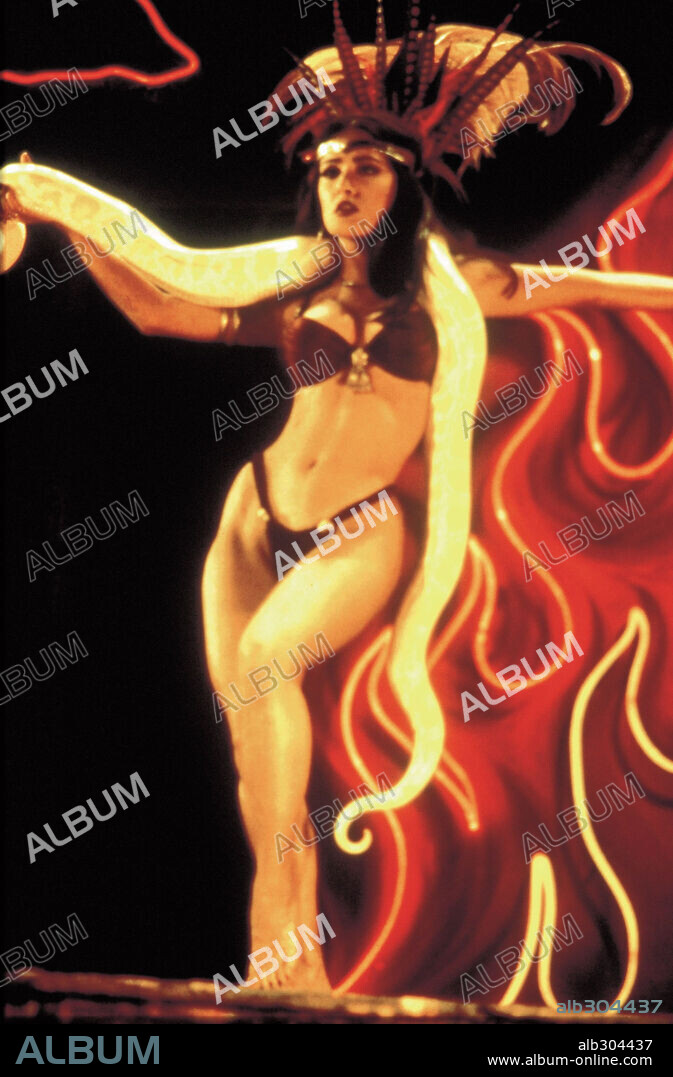 SALMA HAYEK dans UNE NUIT EN ENFER, 1996 (FROM DUSK TILL DAWN), réalisé par ROBERT RODRIGUEZ. Copyright MIRAMAX FILMS.