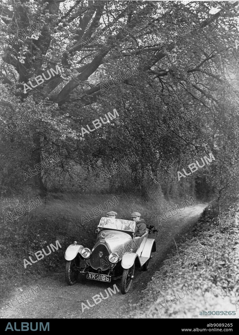 1922 Bugatti type 22 Brescia Modifie tourer.