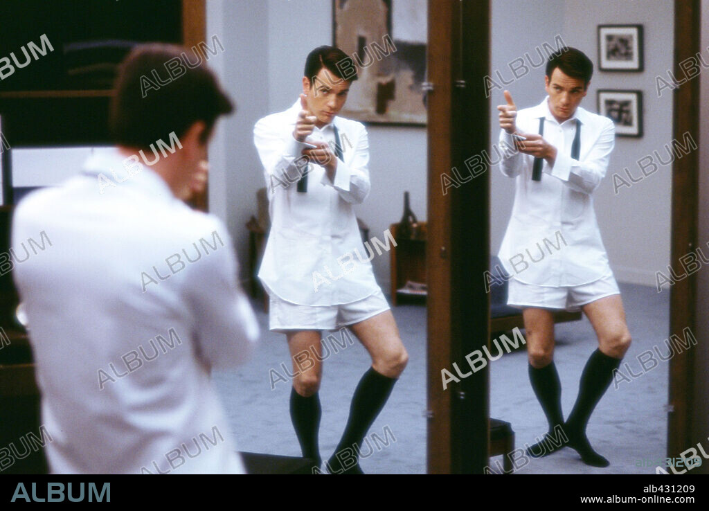 EWAN McGREGOR in DOWN WITH LOVE, 2003, directed by PEYTON REED. Copyright 20TH CENTURY FOX.