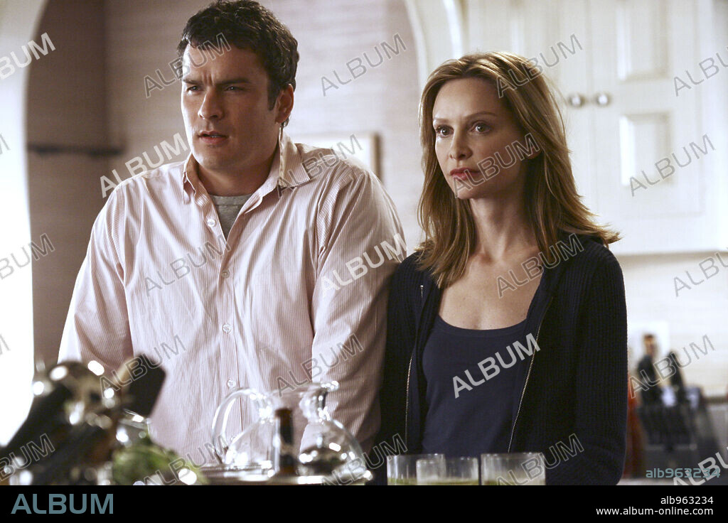 BALTHAZAR GETTY and CALISTA FLOCKHART in BROTHERS & SISTERS, 2006, directed by KEN OLIN. Copyright TOUCHSTONE TELEVISION.