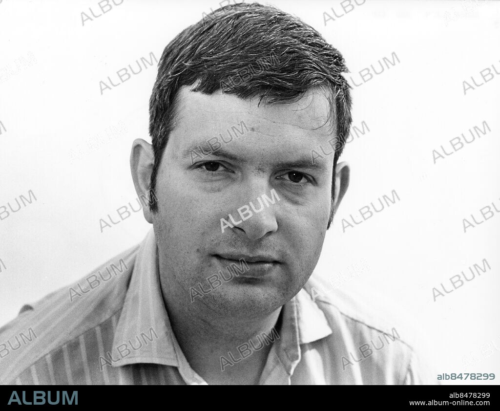 Omkring 1975. Ernst Klein, journalist. Verksam på Expressen 1962-1990, därefter chefredaktör på Östgöta Correspondenten 1990-1998.. Foto: Arne Schweitz / EXP / TT / Kod: 1049. **AFTONBLADET OUT**.