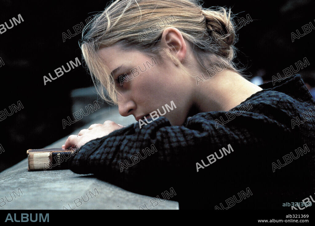 KATE WINSLET in JUDE, 1996, directed by MICHAEL WINTERBOTTOM. Copyright POLYGRAM / BARRAT, JOSS.