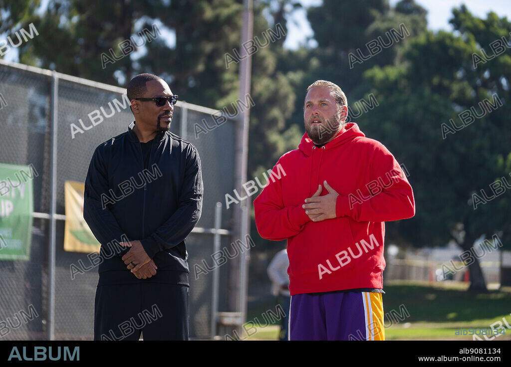 EDDIE MURPHY y JONAH HILL en LA GENTE COMO VOSOTROS, 2023 (YOU PEOPLE), dirigida por KENYA BARRIS. Copyright Khalabo Ink Society / Netflix.