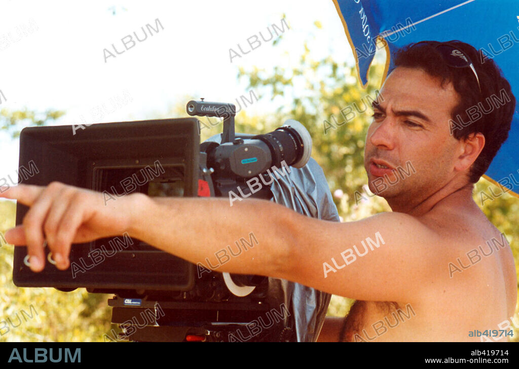 ISRAEL ADRIAN CAETADO in RED BEAR, 2002 (UN OSO ROJO), directed by ADRIAN CAETANO and ISRAEL ADRIAN CAETADO. Copyright LITA STANTIC PROD/WANDA VISION/TS PRODUCTIONS.
