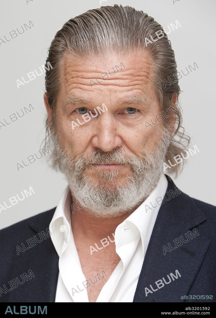 JEFF BRIDGES. November 23, 2010 - Hollywood, California, U.S. - Jeff Bridges ''Tron'' and ''True Grit. 23/11/2010