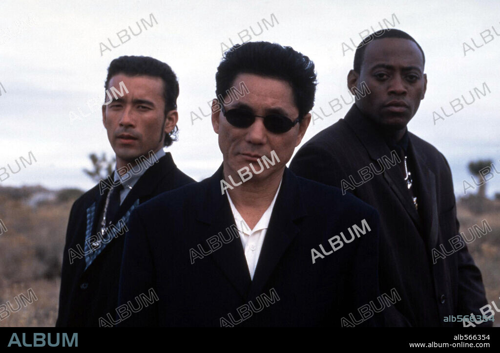 OMAR EPPS and TAKESHI KITANO in BROTHER, 2000, directed by TAKESHI KITANO. Copyright NEW WORLD INTERNATIONAL.