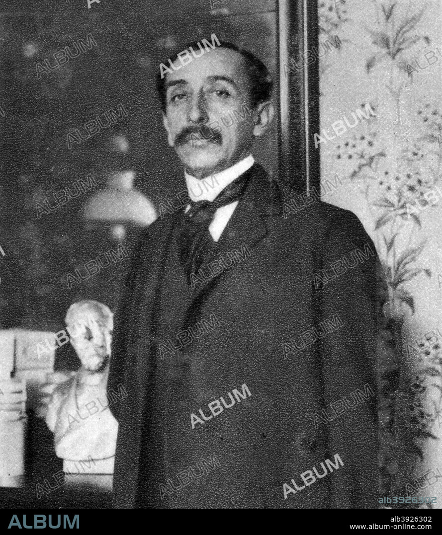 Maurice Barres, French journalist, novelist and politician, 1914. An anti-semitic nationalist, Barres (1862-1923) was a supporter of General Georges Boulanger. In the 1890s he became one of the leaders of the anti-Dreyfusards during the Dreyfus Affair. A photograph from 'Album de Photographies, Dans L'Intimite de Personnages Illustres, 1850-1950', Editions MD, 22 Rue de L'Arcade, Paris 8, 1850-1950.