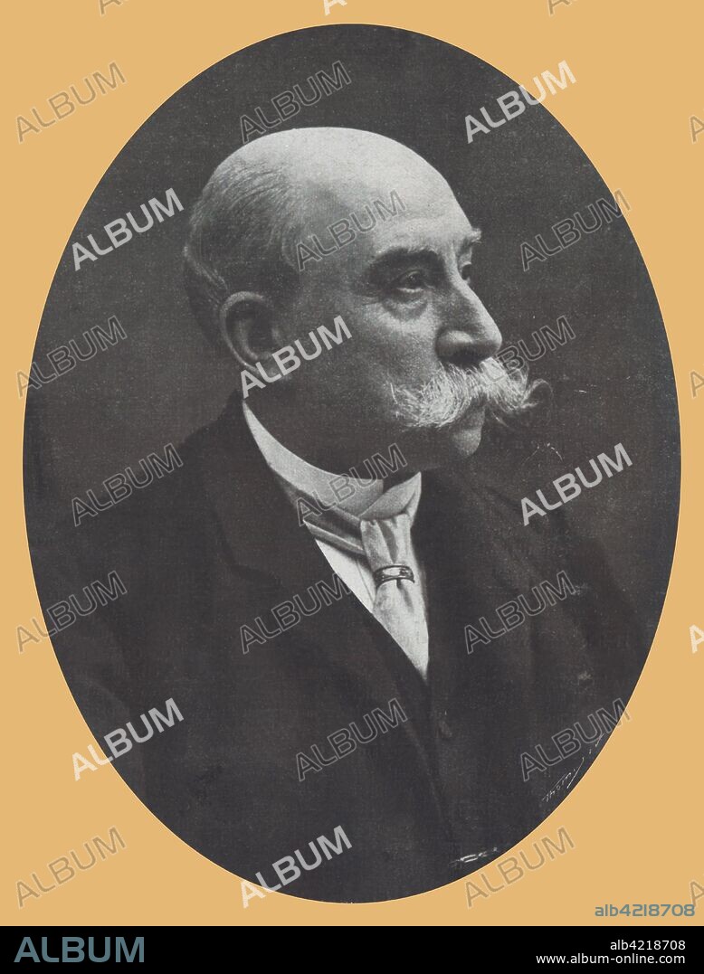Josep Masriera Manovens (1841-1912), pintor y orfebre catalán. Año 1915.