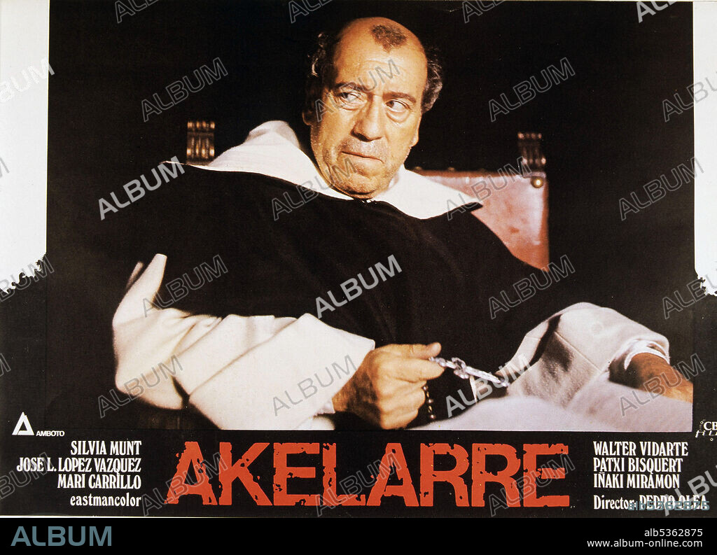 PELICULA : AKELARRE , 1983. DIRECTOR : PEDRO OLEA. ACTORES : JOSE LUIS LOPEZ VAZQUEZ.