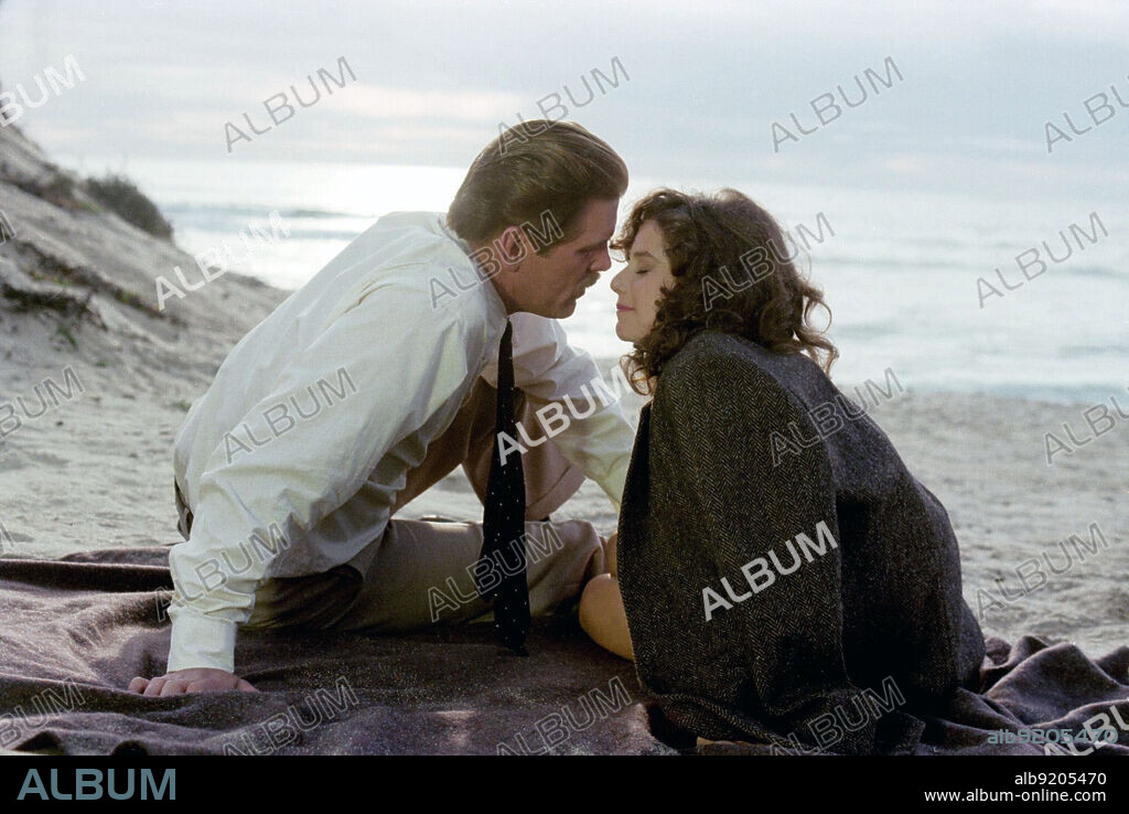 DEBRA WINGER and NICK NOLTE in CANNERY ROW, 1982, directed by DAVID S. WARD. Copyright M.G.M/MICHAEL PHILIPS.
