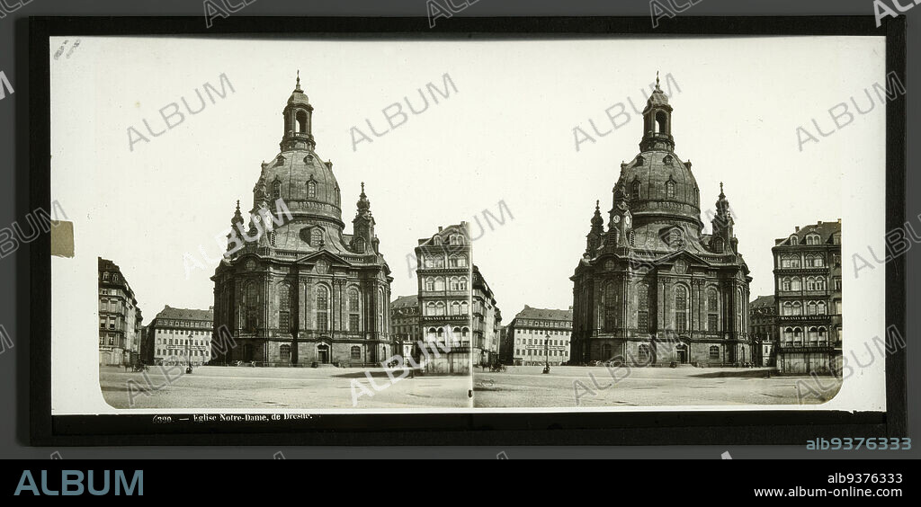 Frauenkirche in Dresden, Eglise Notre-Dame, de Dresde (title on object), Ferrier Père-Fils et Soulier (attributed to), Dresden, 1860 - 1890, glass, slide, height 85 mm × width 170 mm.