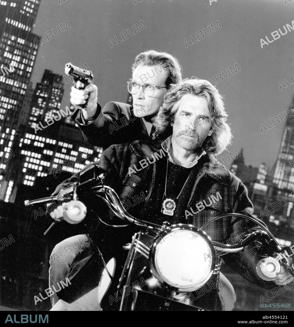 PETER WELLER und SAM ELLIOTT in BLUE JEAN COP, 1988 (SHAKEDOWN), unter der Regie von JAMES GLICKENHAUS. Copyright UNIVERSAL PICTURES.