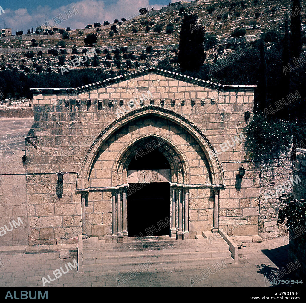 SANTUARIO DE LA TUMBA DE LA VIRGEN EN MONTE OLIVOS.