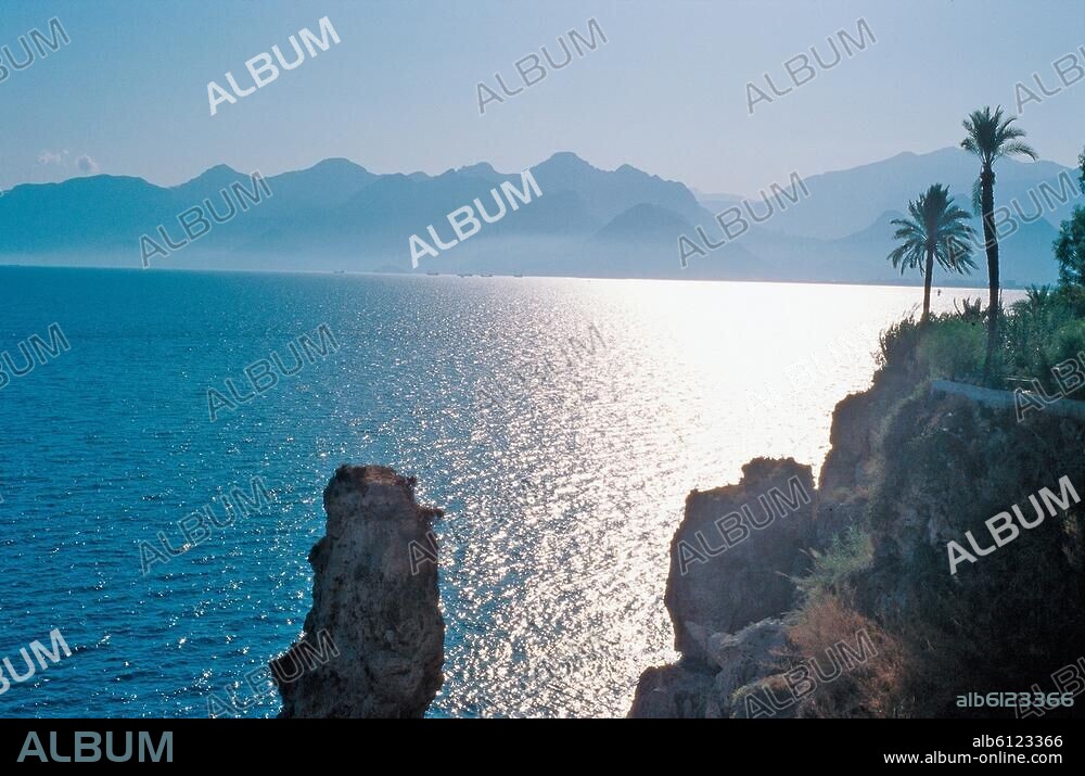 View of the Coast of Antalya, Turkey / Photo.