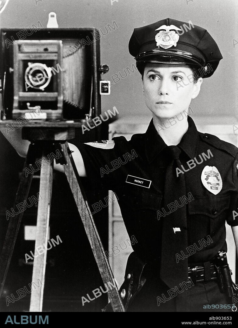 HOLLY HUNTER in RAISING ARIZONA, 1987, directed by ETHAN COEN and JOEL COEN. Copyright 20TH CENTURY FOX.
