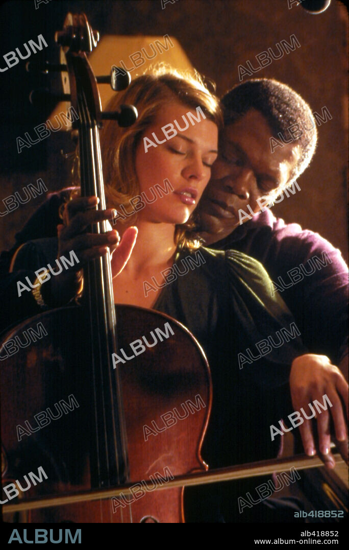 MILLA JOVOVICH y SAMUEL L. JACKSON en SIN MOTIVO APARENTE, 2002 (NO GOOD DEED), dirigida por BOB RAFELSON. Copyright SEVEN ARTS PROD/KISMET ENT/REMSTAR CORPORATION/APOLLOMEDIA.
